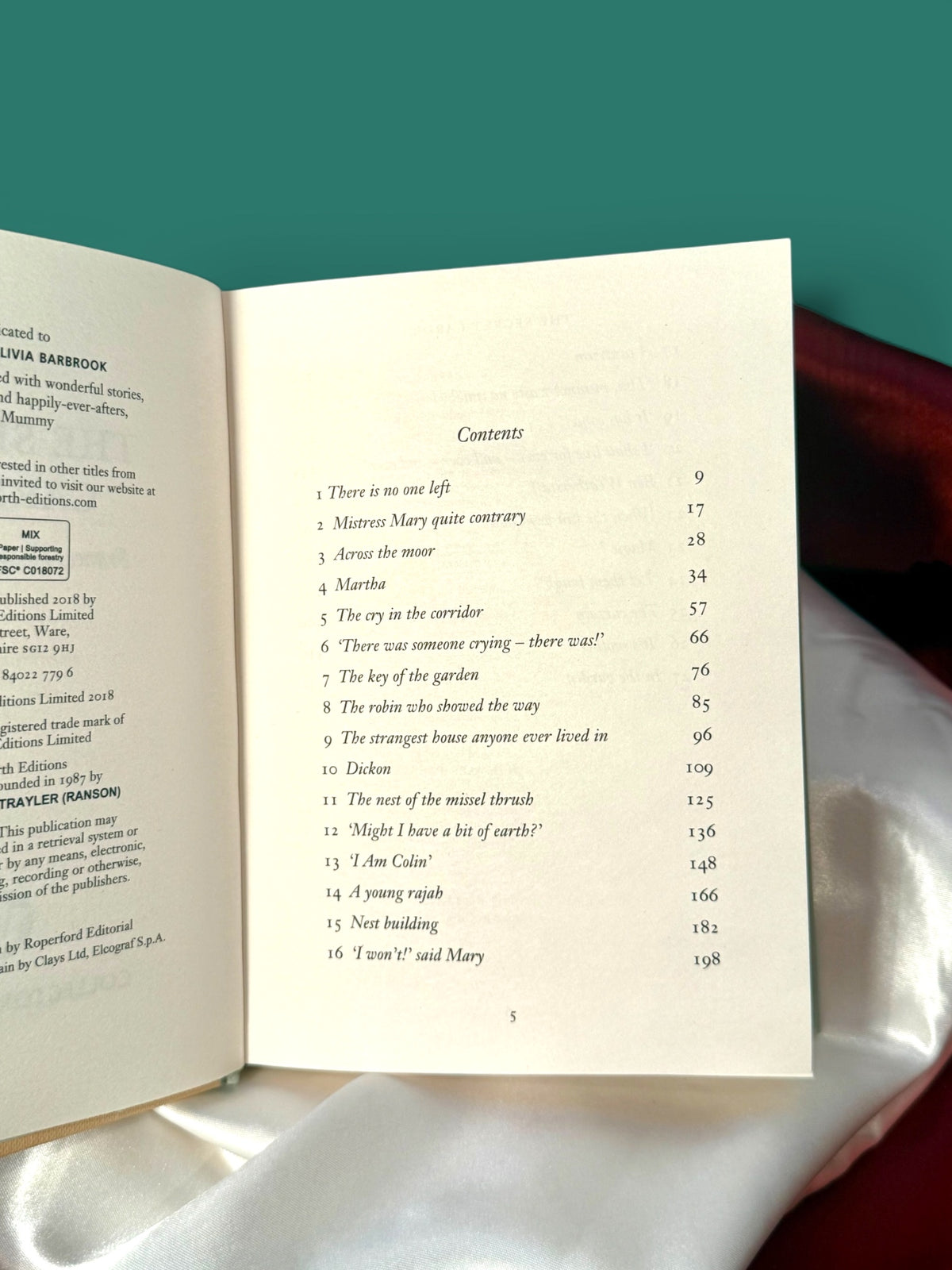 Interior table of contents page of The Secret Garden Wordsworth Collector&